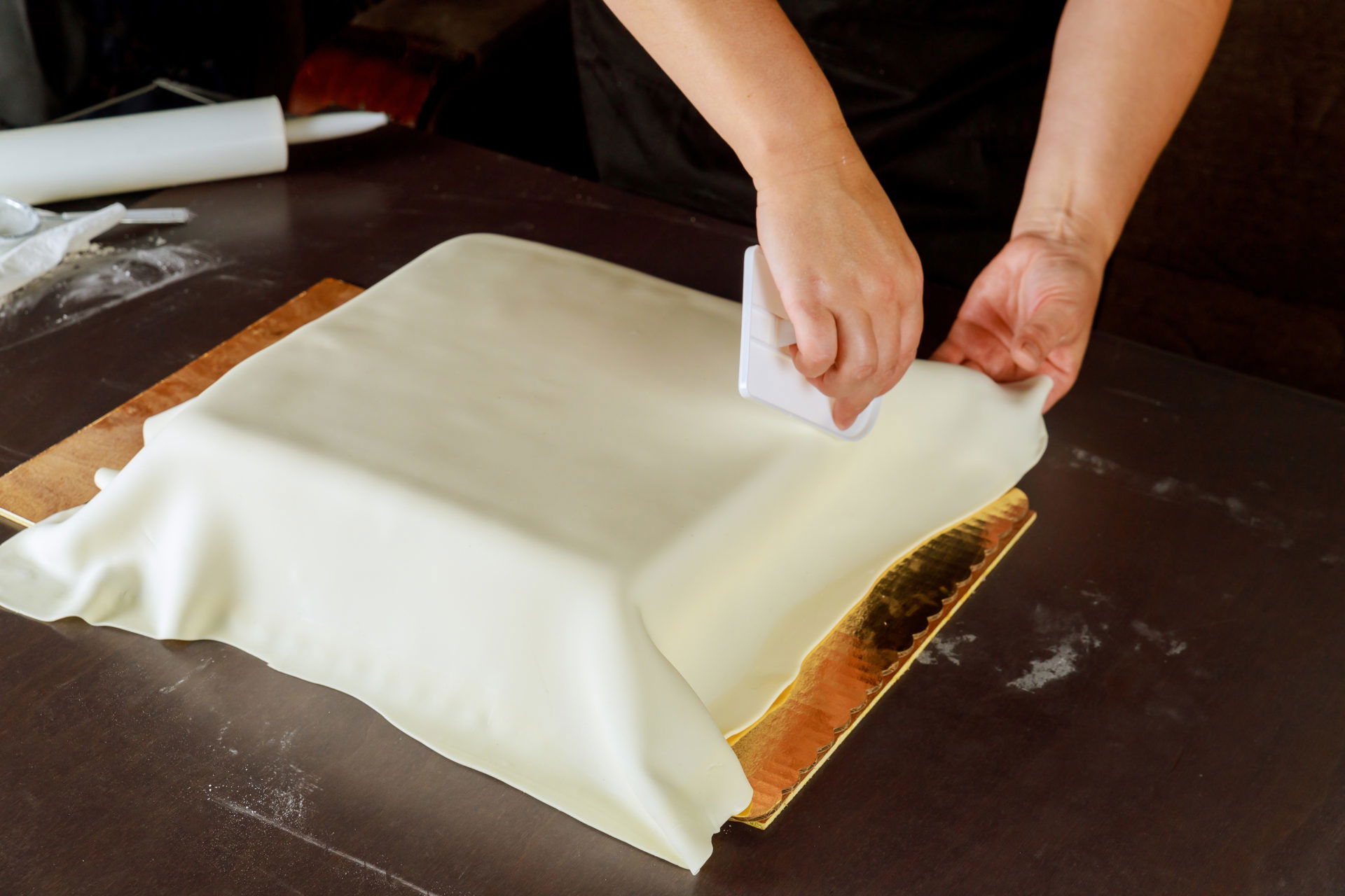 TK Kuchen mit Fondant dekorieren